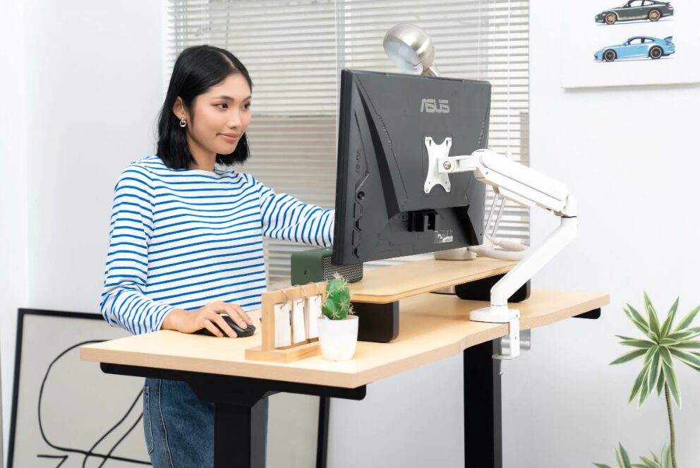 Ứng dụng nguyên tắc công thái học trong setup góc làm việc hiệu quả Ứng dụng nguyên tắc công thái học trong setup góc làm việc hiệu quả