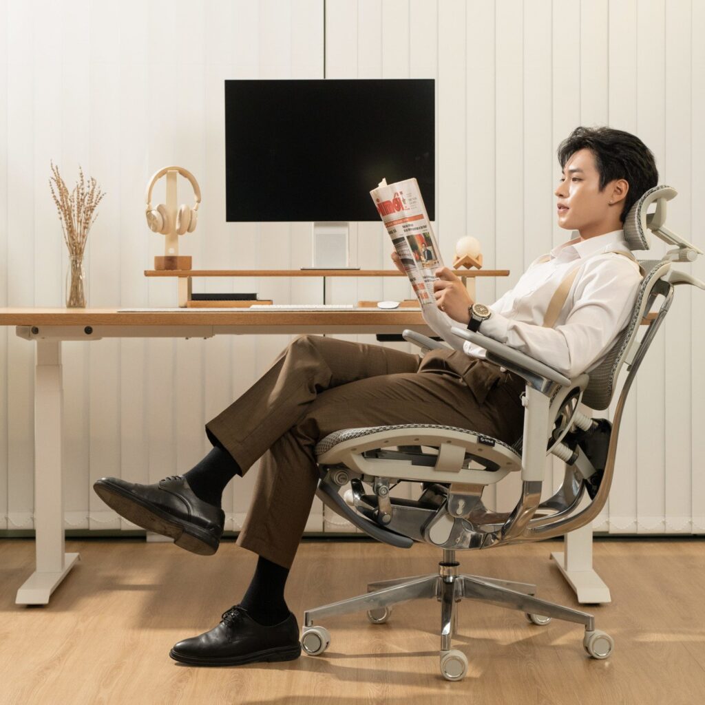 Ứng dụng nguyên tắc công thái học trong setup góc làm việc hiệu quả Ứng dụng nguyên tắc công thái học trong setup góc làm việc hiệu quả