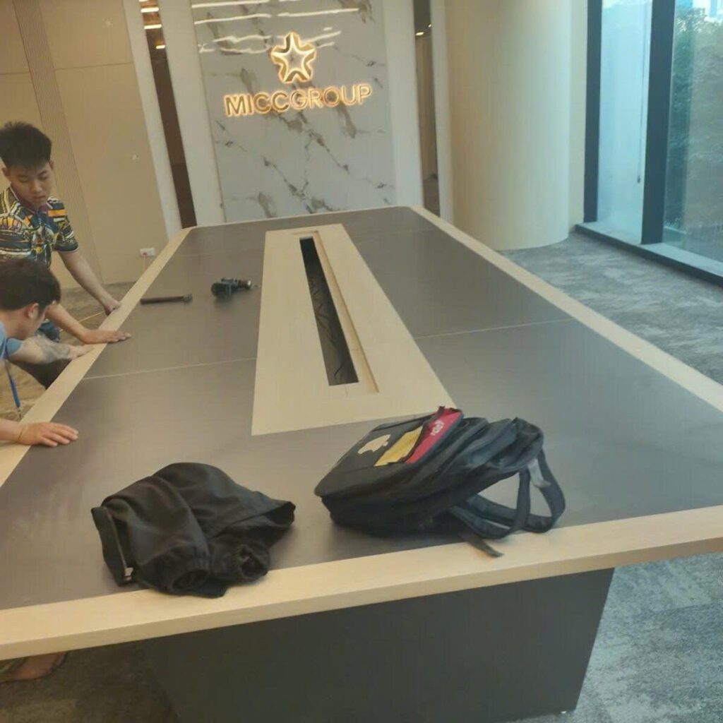 Dự án lắp đặt ghế văn phòng, bàn họp tại Phùng Hưng – Hà Đông