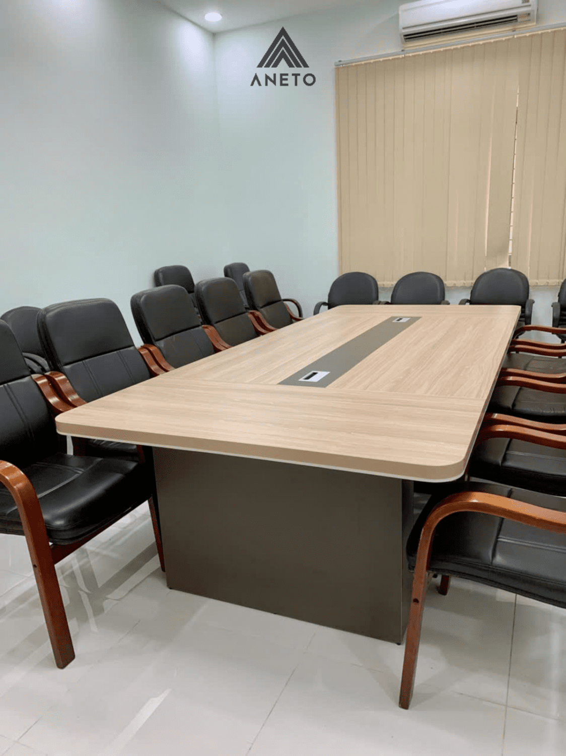 Lắp Đặt Bàn Họp Và Tủ Tài Liệu Tại Trấn Biên, Đồng Nai