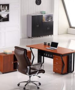 Alternative view of Bàn giám đốc cao cấp 1m8 PD35988