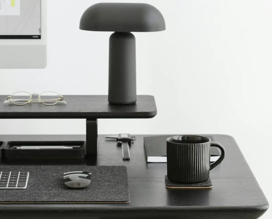 Khám phá ý tưởng setup góc làm việc với tone đen chủ đạo – Sang trọng, cá tính và hiệu quả Khám phá ý tưởng setup góc làm việc với tone đen chủ đạo – Sang trọng, cá tính và hiệu quả
